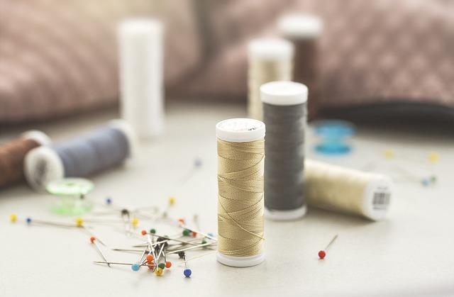 1) ⁣Discover teh ⁢magic of fabric sewing⁣ by creating your own personalized tote bags, ‍combining⁤ vibrant textiles and creative stitches to carry your ​essentials in style