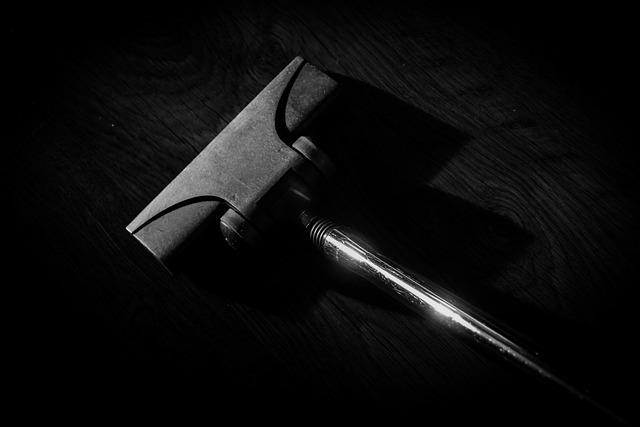 Exploring the⁣ Top Contenders Beyond Dyson for Cordless Vacuum Excellence