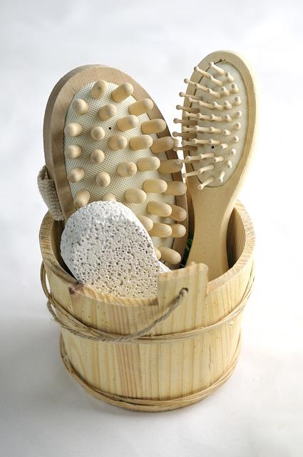 Essential⁤ Personal Care Products for Maintaining Dignity