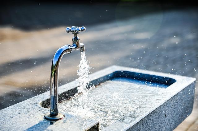 The Surge of popularity Behind a Top-Rated Water Flosser