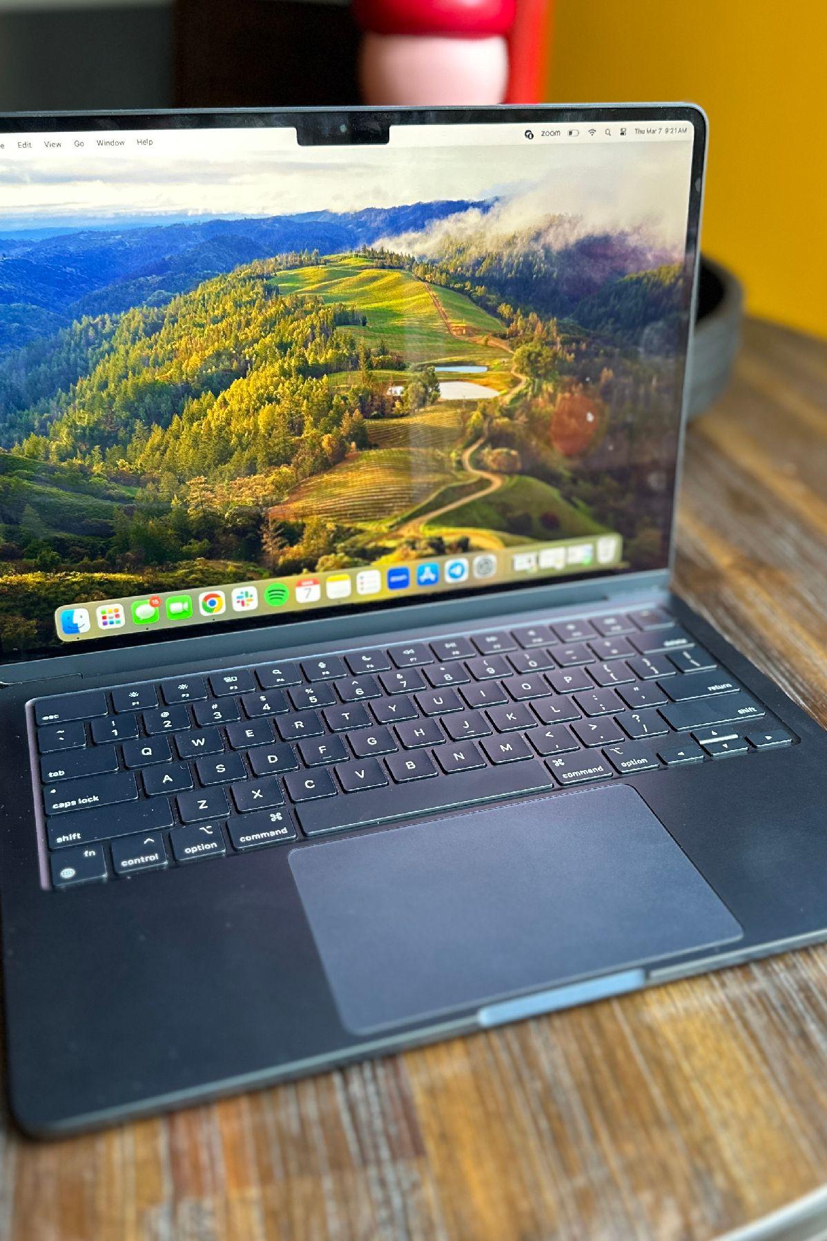Exploring Features‌ that Make the MacBook ​Air a Smart Investment