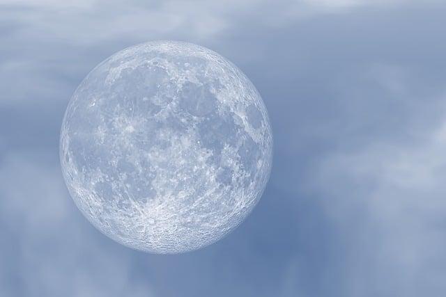 Exploring Cultural Connections: Moon Rituals and beliefs ⁢on September 17