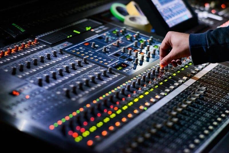 Expert​ Tips for ⁤Maximizing Your Savings on Audio Equipment