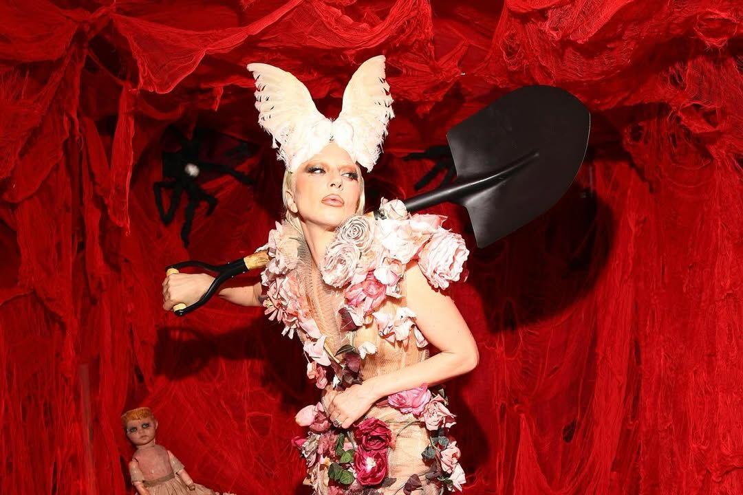The Most​ Memorable Celebrity Costumes That Defined This Year's Halloween